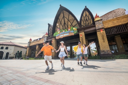 CÔNG VIÊN NƯỚC VINWONDER CỬA HỘI CÓ GÌ HẤP DẪN?